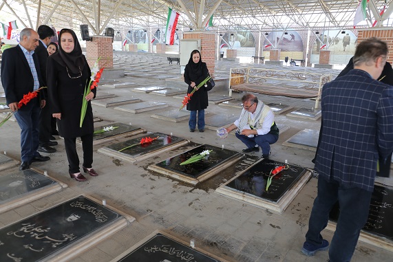 غباروبی مزار شهدا 8