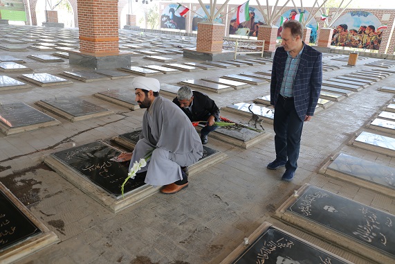 غباروبی مزار شهدا 9