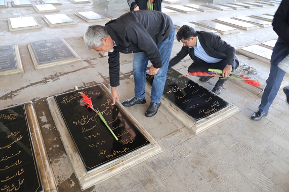 غباروبی مزار شهدا 10