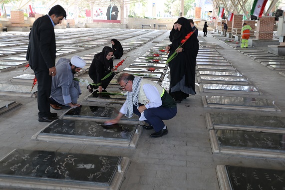 غباروبی مزار شهدا 11