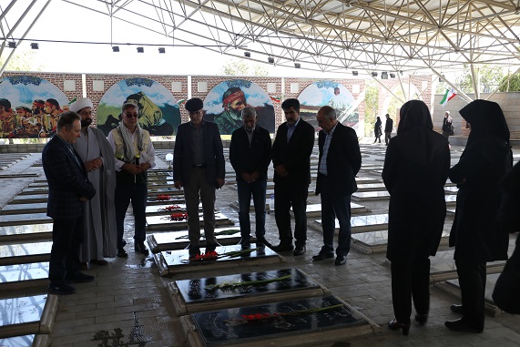 غباروبی مزار شهدا 15