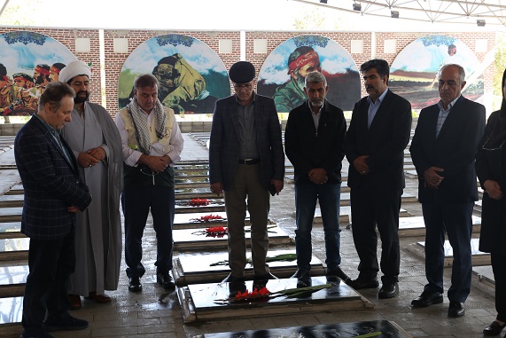 غباروبی مزار شهدا 16