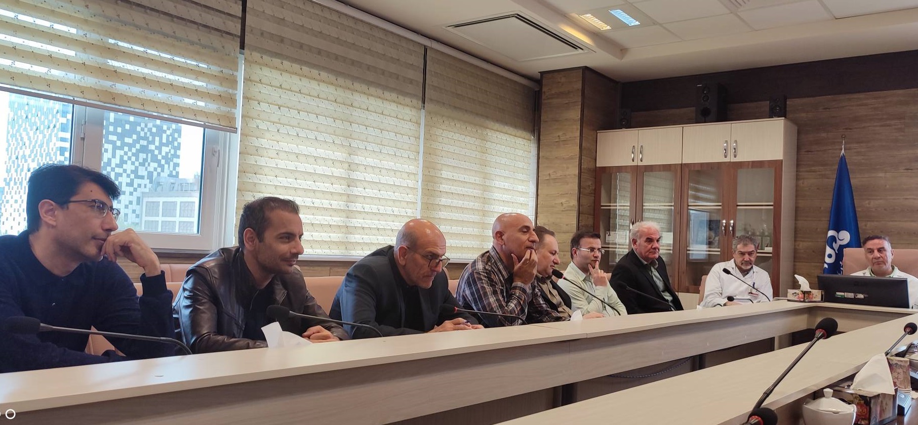 جلسه مسئولین2