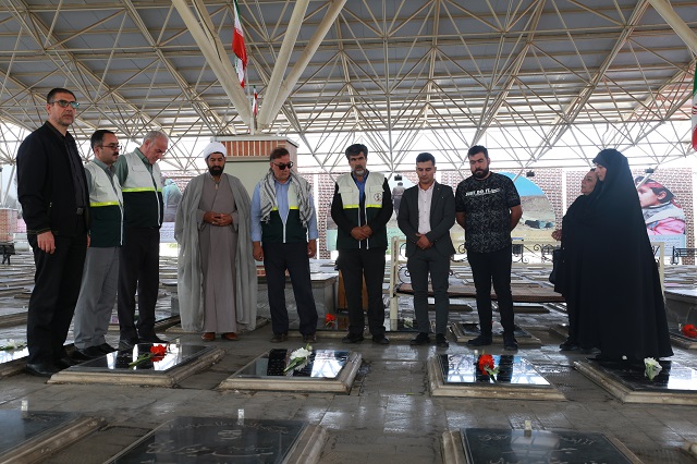 غبارروبی مزار شهدا 1