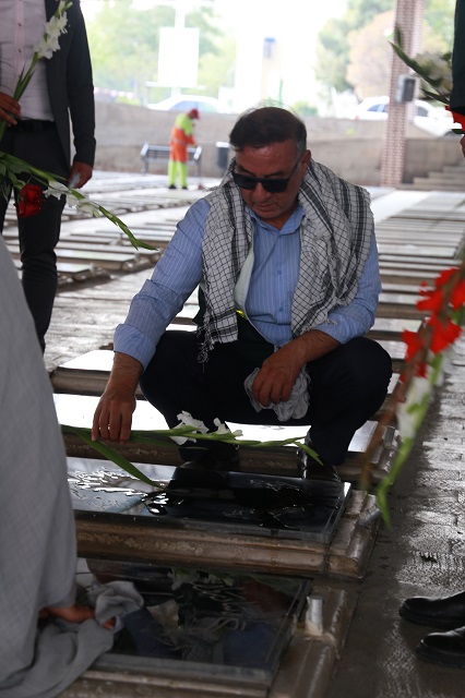 غبارروبی مزار شهدا 18