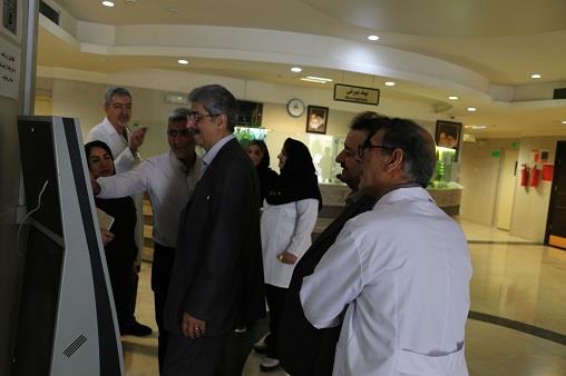 بازدید دکتر دقایقی و همکارانش 19