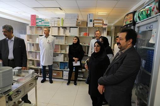 بازدید دکتر دقایقی و همکارانش 16