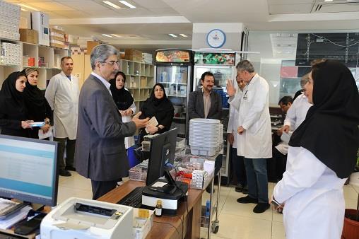 بازدید دکتر دقایقی و همکارانش 12