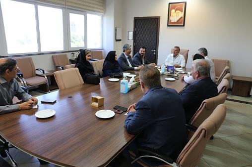 بازدید دکتر دقایقی و همکارانش 3