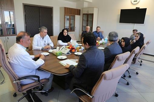 بازدید دکتر دقایقی و همکارانش 2