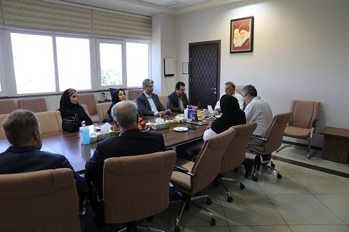 بازدید دکتر دقایقی و همکارانش 1