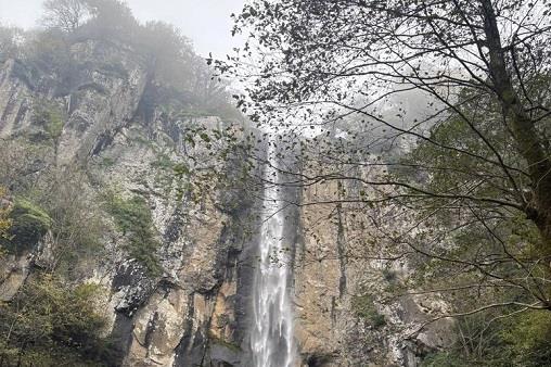 اردوی آبشار لاتون 19