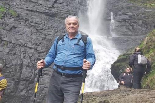 اردوی آبشار لاتون 18