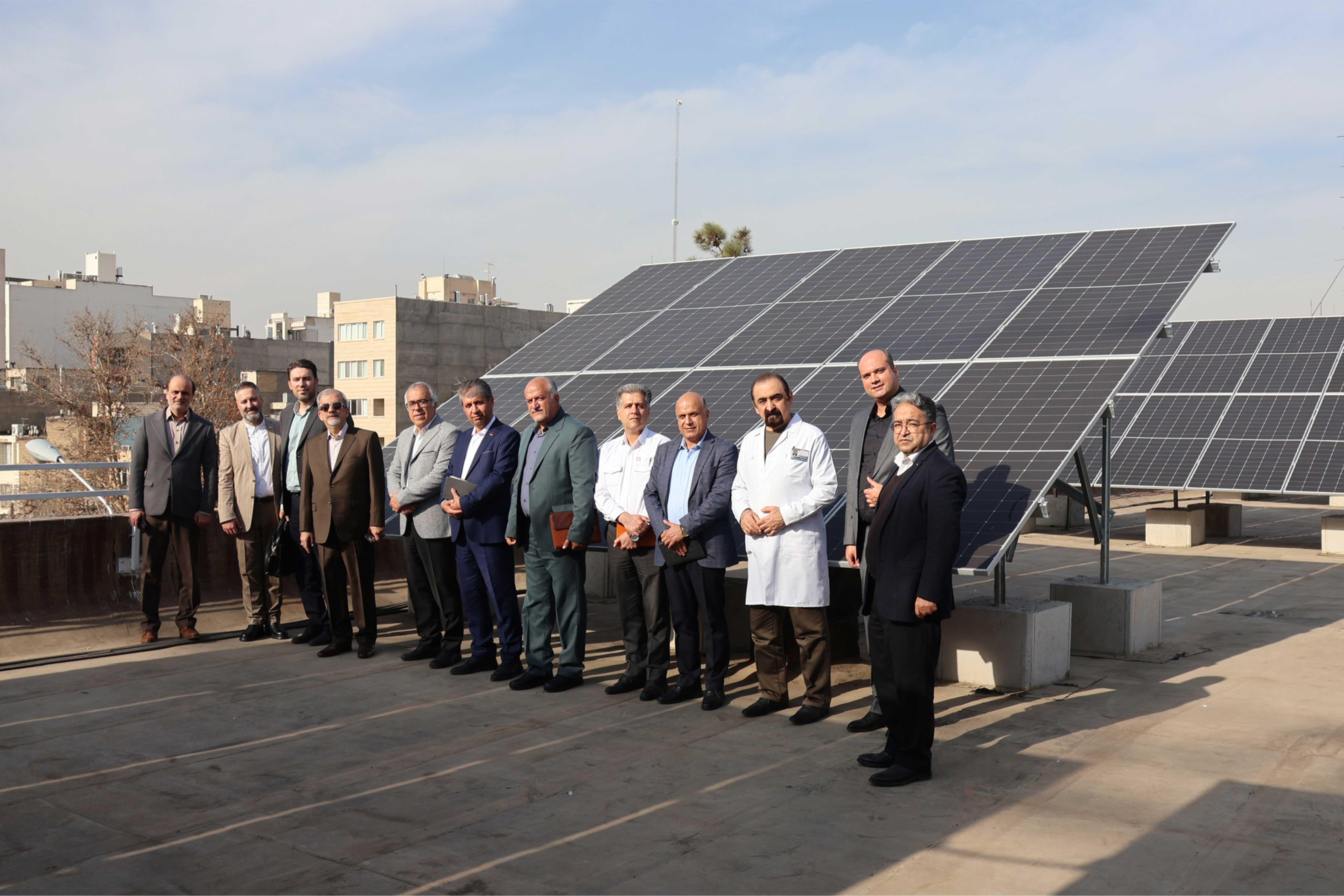 افتتاح نیروگاه خورشیدی ۵۰ کیلوواتي 15